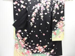 金通し花薬玉模様振袖